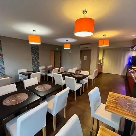 Brit Confort Hotel 3*