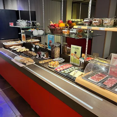 Hotel Brit Confort 3*