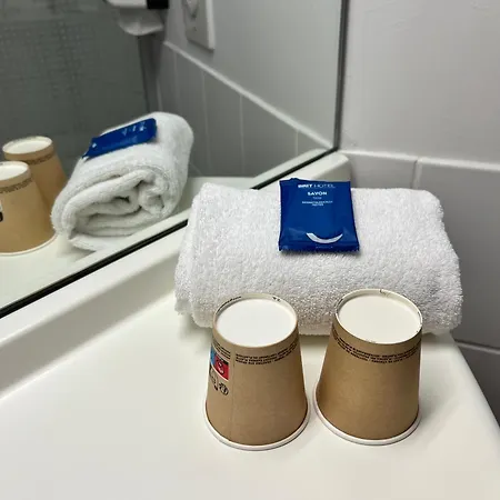 Hotel Brit Confort 3*