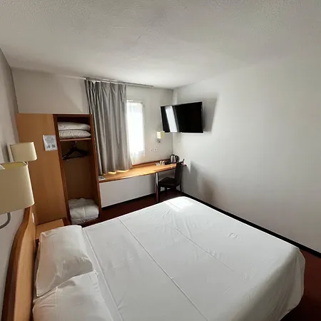 Hotel Brit Confort Montauban