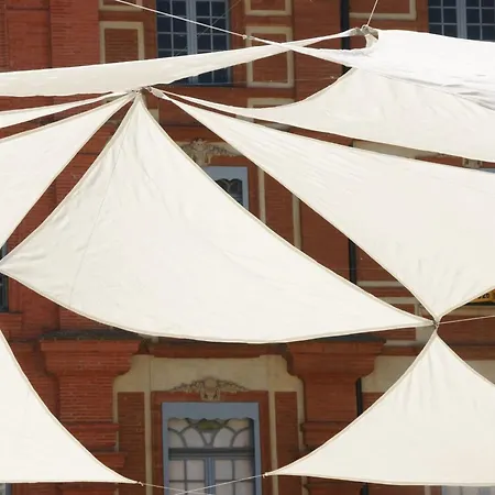 Brit Confort Otel Montauban