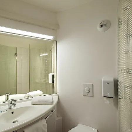 Hotel Brit Confort 3*