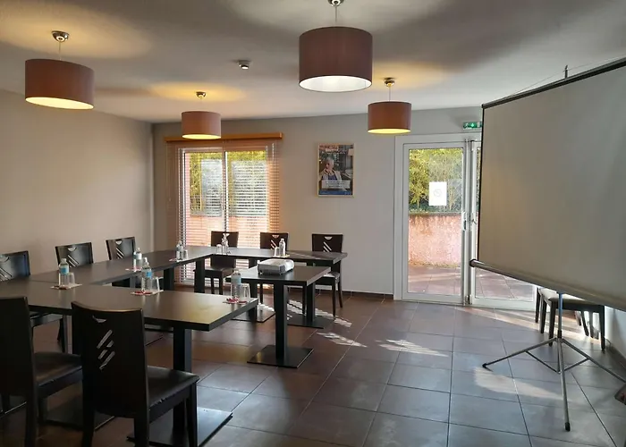 Brit Confort 蒙托邦