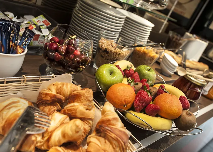 酒店 Brit Confort 蒙托邦