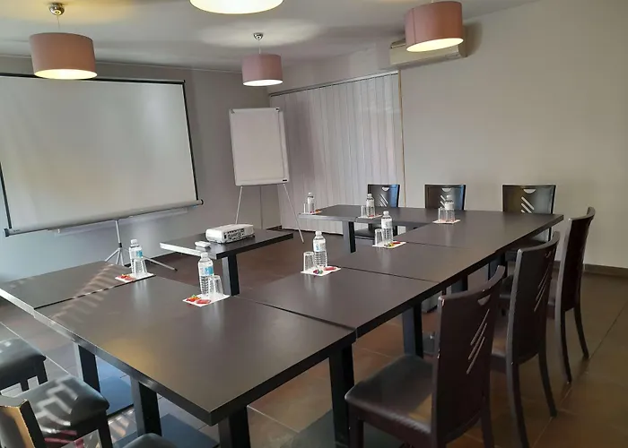 Brit Confort 蒙托邦