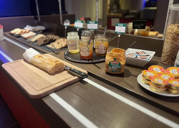 酒店 Brit Confort 蒙托邦