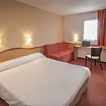 Ξενοδοχείο Brit Confort 3*
