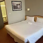 Brit Confort Hotell