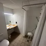 Ξενοδοχείο Brit Confort 3*
