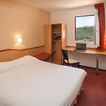 Hotell Brit Confort Montauban