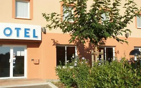 Hotel Brit Confort 3*