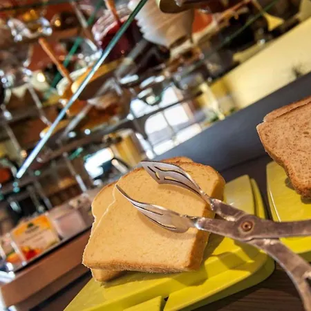 Brit Hotel Confort Montauban Montauban