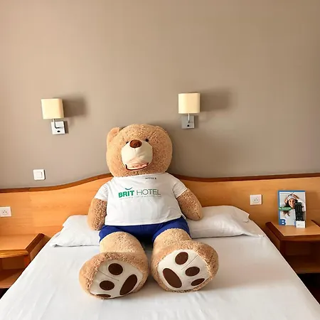 Brit Confort Hotel 3*