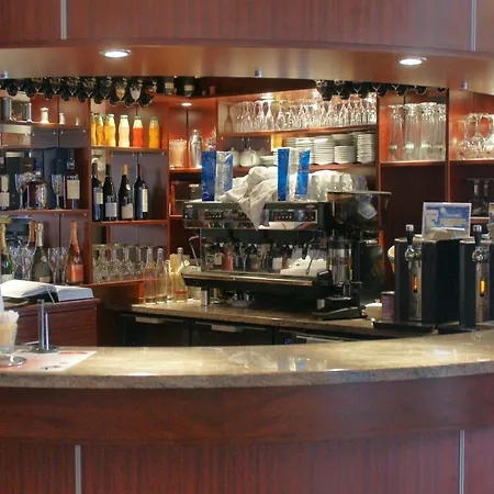 Brit Confort 3* 蒙托邦