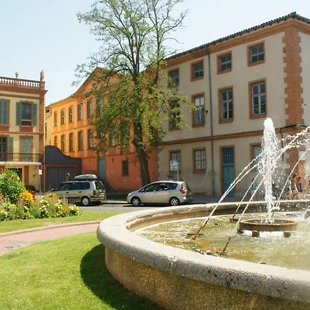 Hotel Brit Confort 3*