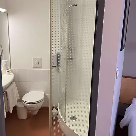 Hotel Brit Confort 3*