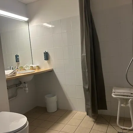 Brit Confort 酒店 3*