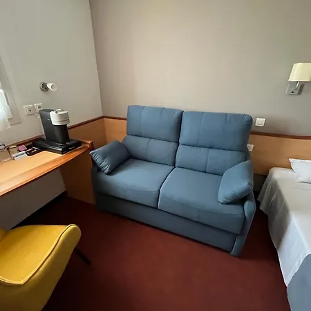 Hotell Brit Confort Montauban
