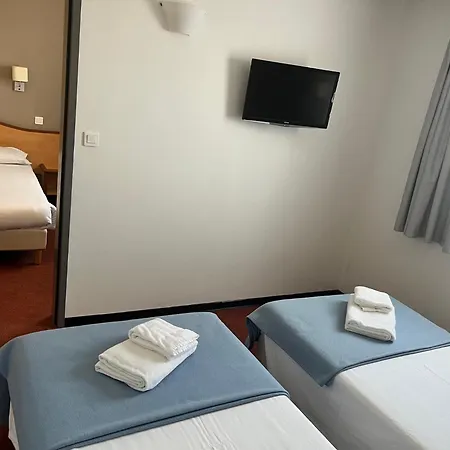 Hotel Brit Confort