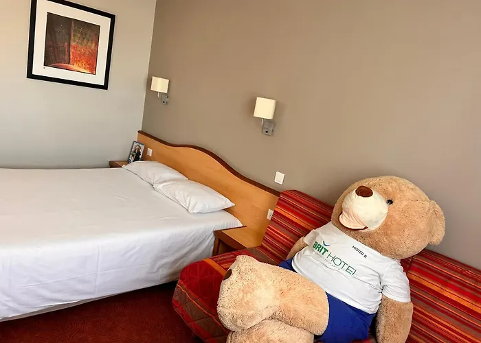 Otel Brit Confort Montauban